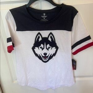 NWT Colosseum UConn Huskie Women’s T-Shirt